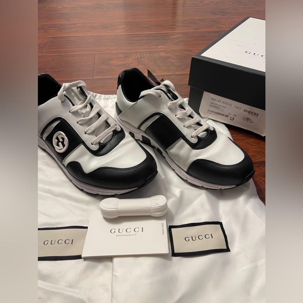 Gucci Sneakers